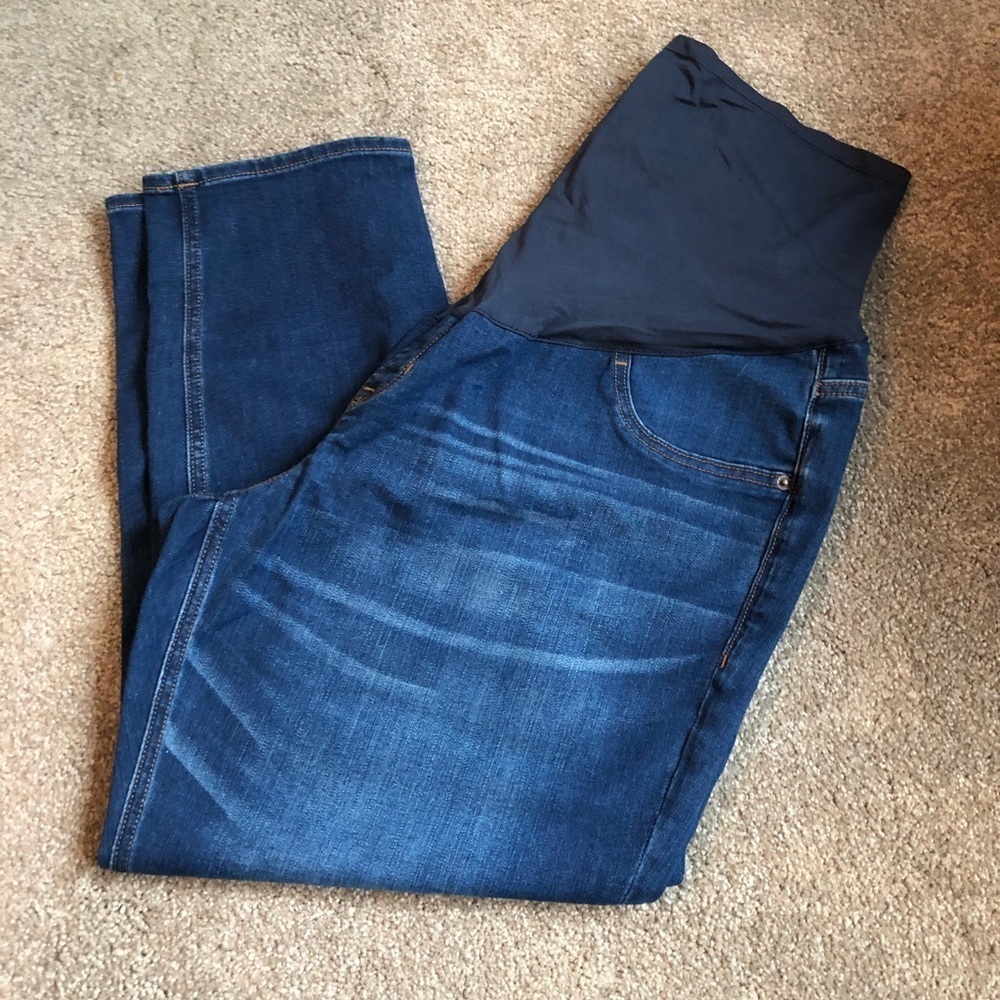Old Navy Maternity Boyfriend cut  Jeans